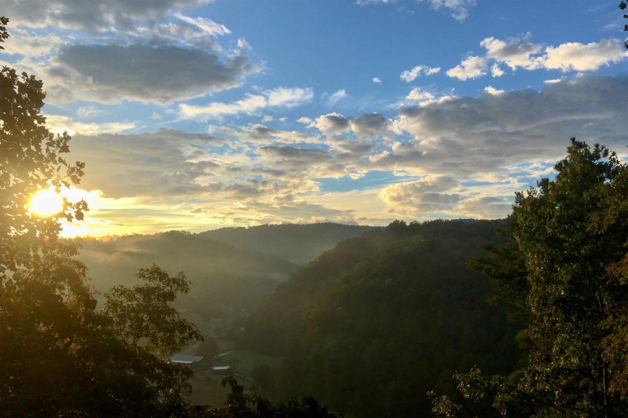 Pigeon Forge Scenic Solitude With Private Hot Tub! Εξωτερικό φωτογραφία